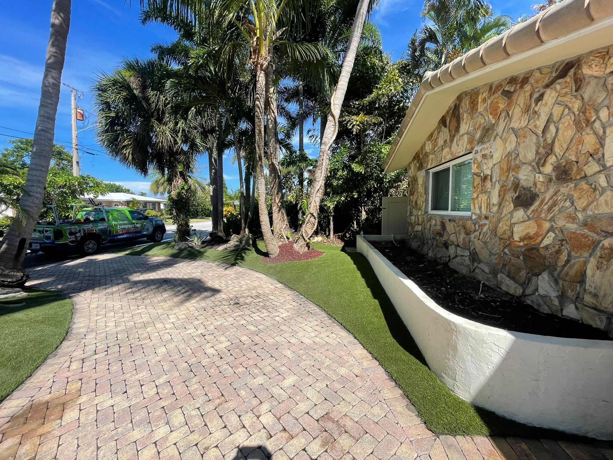 Artificial Grass is growing popularity in Florida Evergreen Tech